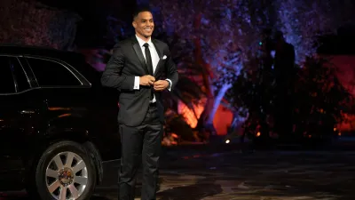 The Bachelor Season 29 Premiere Recap Grant Ellis on the 1st Impression Rose Reaction to His Sisters Cameo