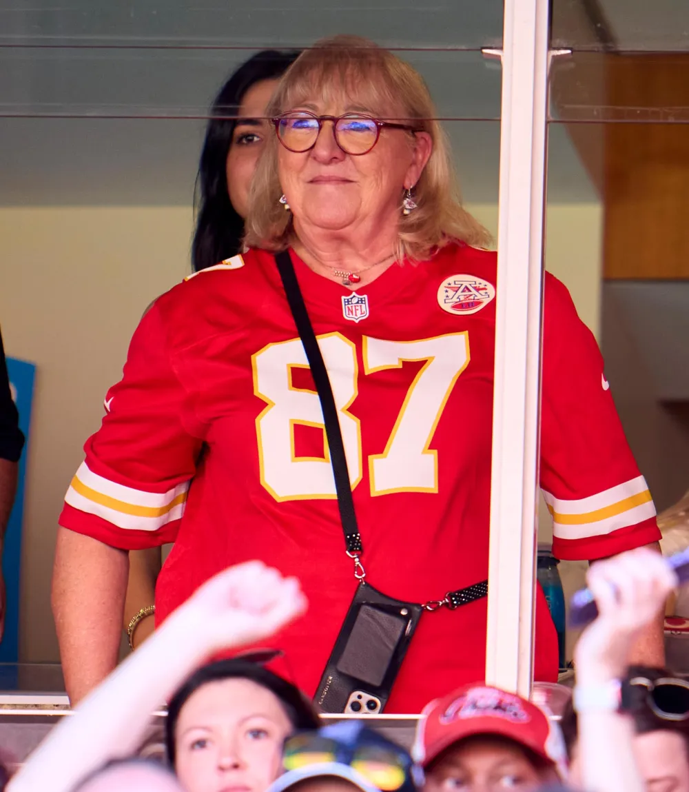 Golden Bachelors Susan Noles Bonds With Donna Kelce at Chiefs Game in a Jason Jersey