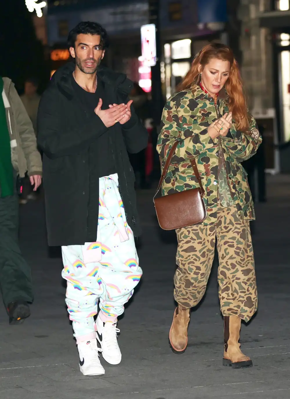 Nikki Glaser Wont Talk Blake Lively Justin Baldoni Lawsuit at Golden Globes to Avoid Wrong Side