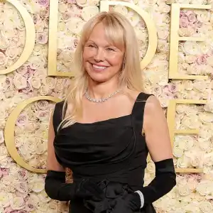 2025 Golden Globes Red Carpet Pamela Anderson 496