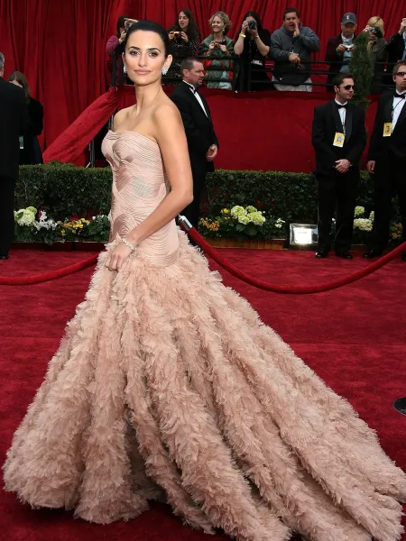 25 Versace Moments That Made Red Carpet History