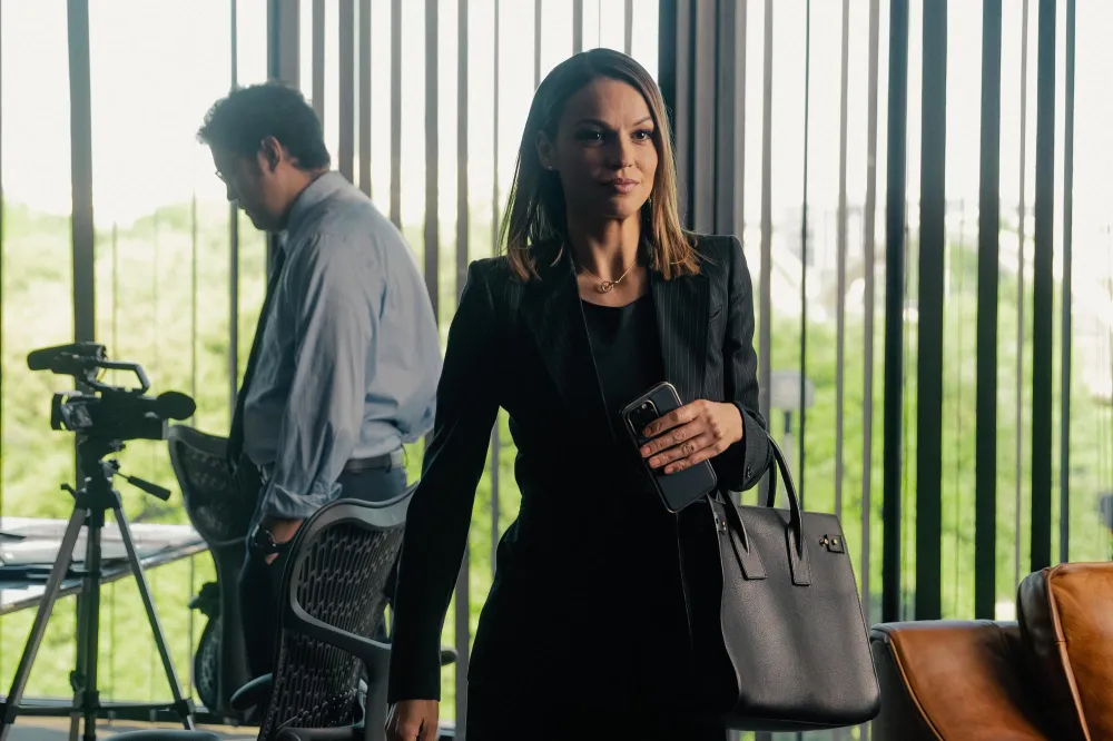 Kayla Wallace Watched the OJ Simpson and Johnny Depp Trials to Prepare for Landman Lawyer Role