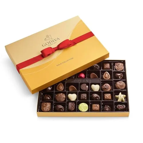Godiva Chocolatier Valentine&rsquo;s Day Assorted Chocolate Gift Box