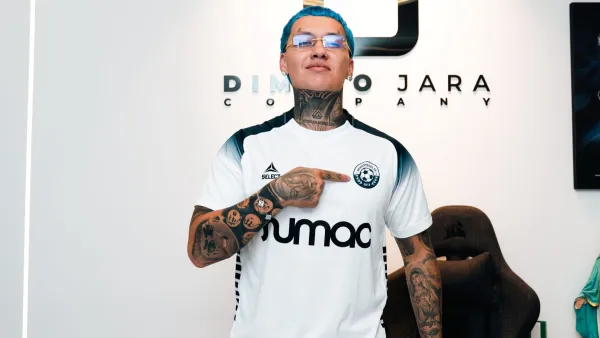 Cantante colombiano Blessd.