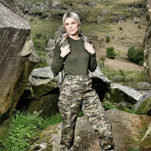 Ali Fedotowsky Says Special Forces Bathroom Smell Was Horrendous