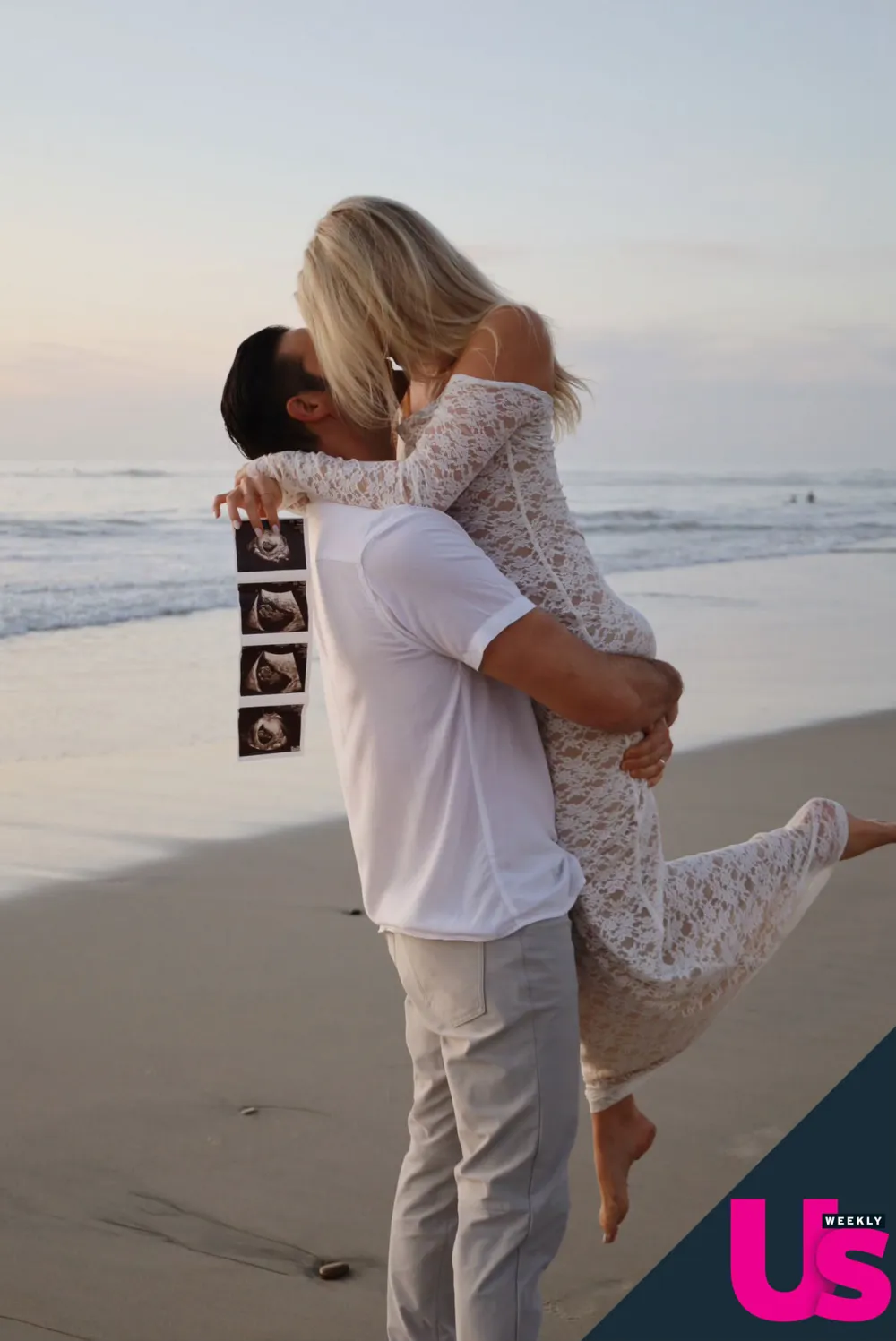 Bachelorette Alum Garrett Yrigoyen Wife Alex Is Pregnant With Their 1st Baby 6 Bugged