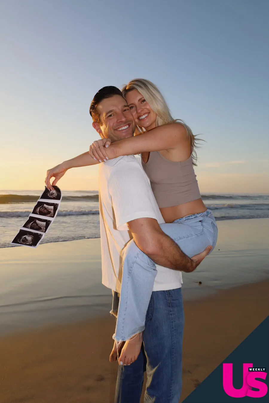 Bachelorette Alum Garrett Yrigoyen Wife Alex Is Pregnant With Their 1st Baby Bugged