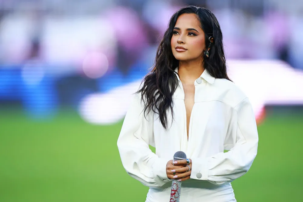 Becky G on California Wildfires Aid With Zoe Saldana Leading the Female Premio Lo Nuestro Nominations 960