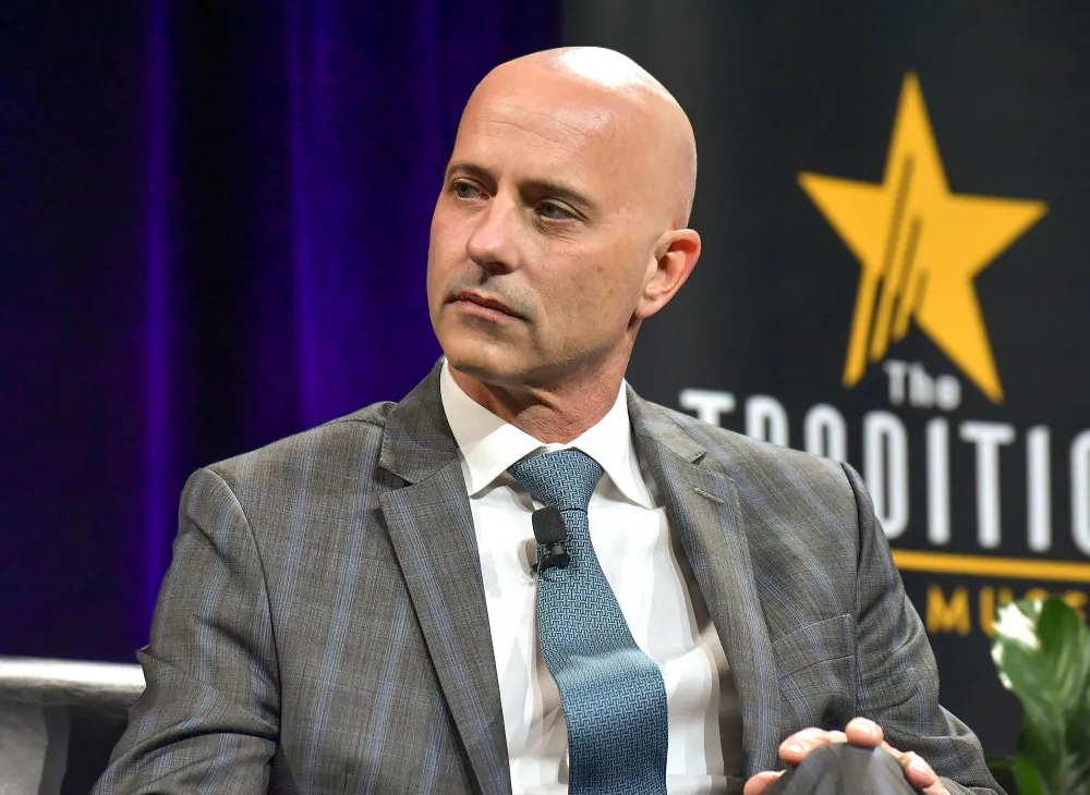 Brian Boitano Reflects on Horrible Plane Crash After Week in Wichita