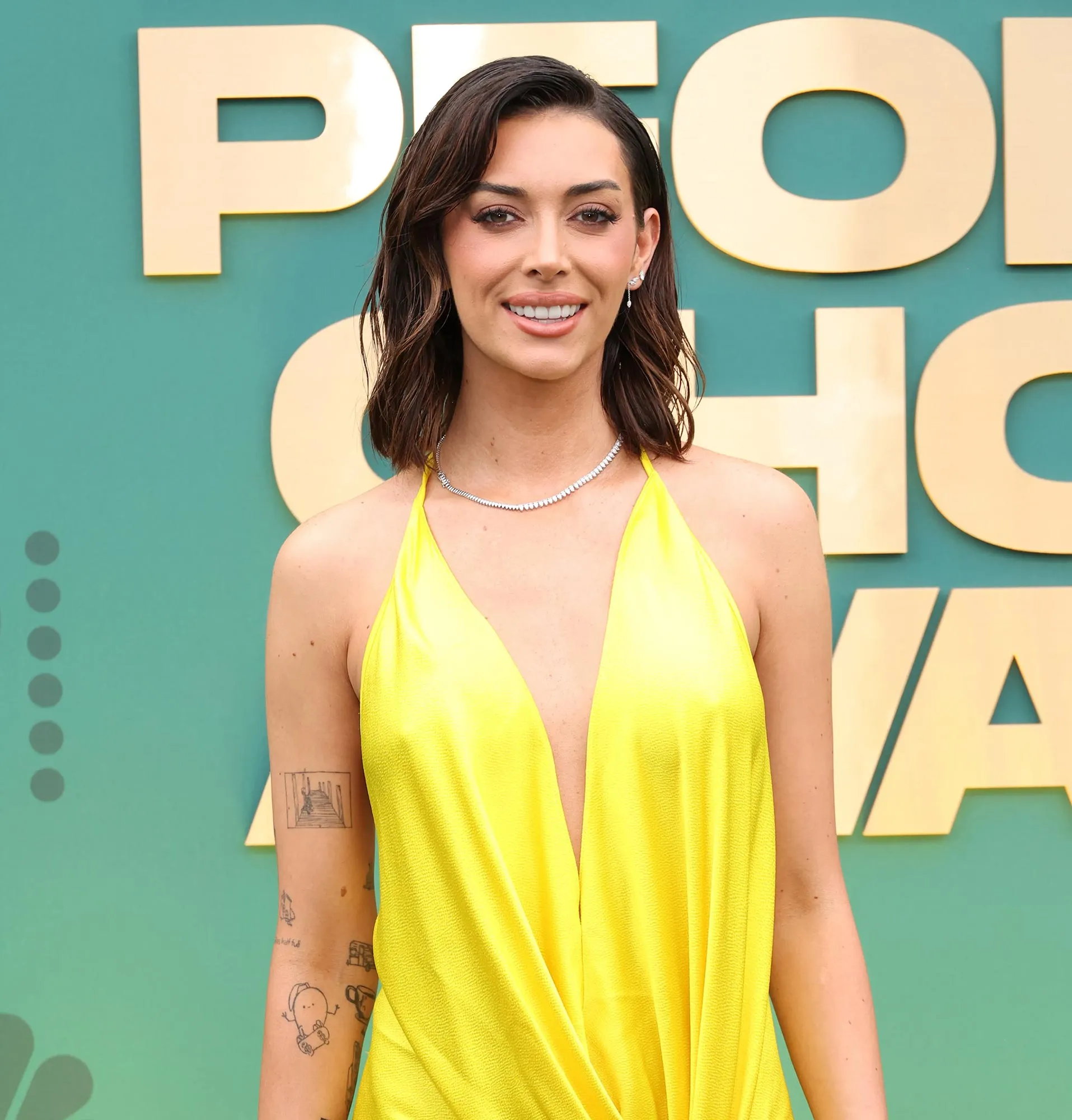 Brianna Chickenfry Claims She Knows Which of Zach Bryans Exes Signed NDAs