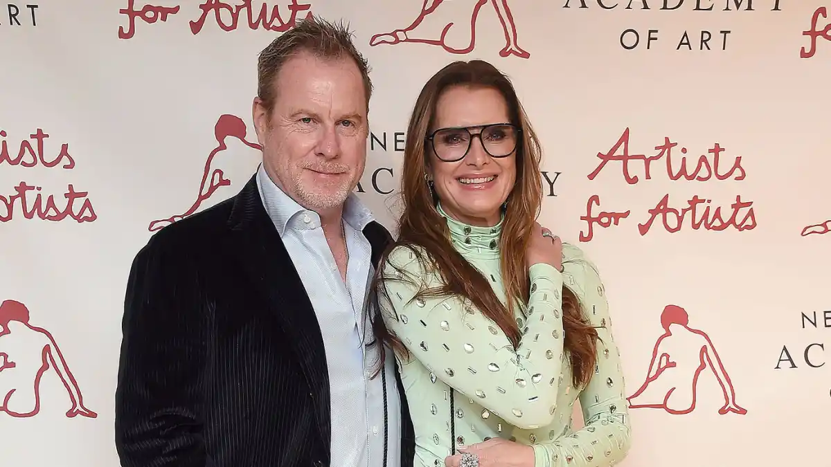 Brooke Shields Sometimes Pretends to Sleep Over Having Sex With Husband Chris Henchy