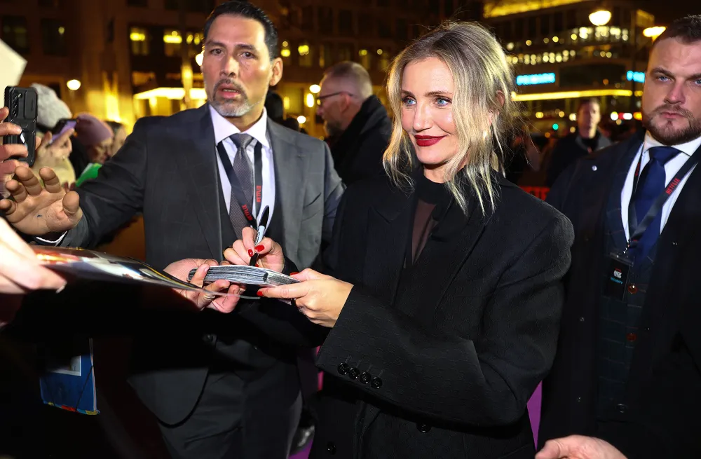 Cameron Diaz Ditches High Heels at &lsquo;Back in Action&rsquo; Premiere After 10-Year Hollywood Break