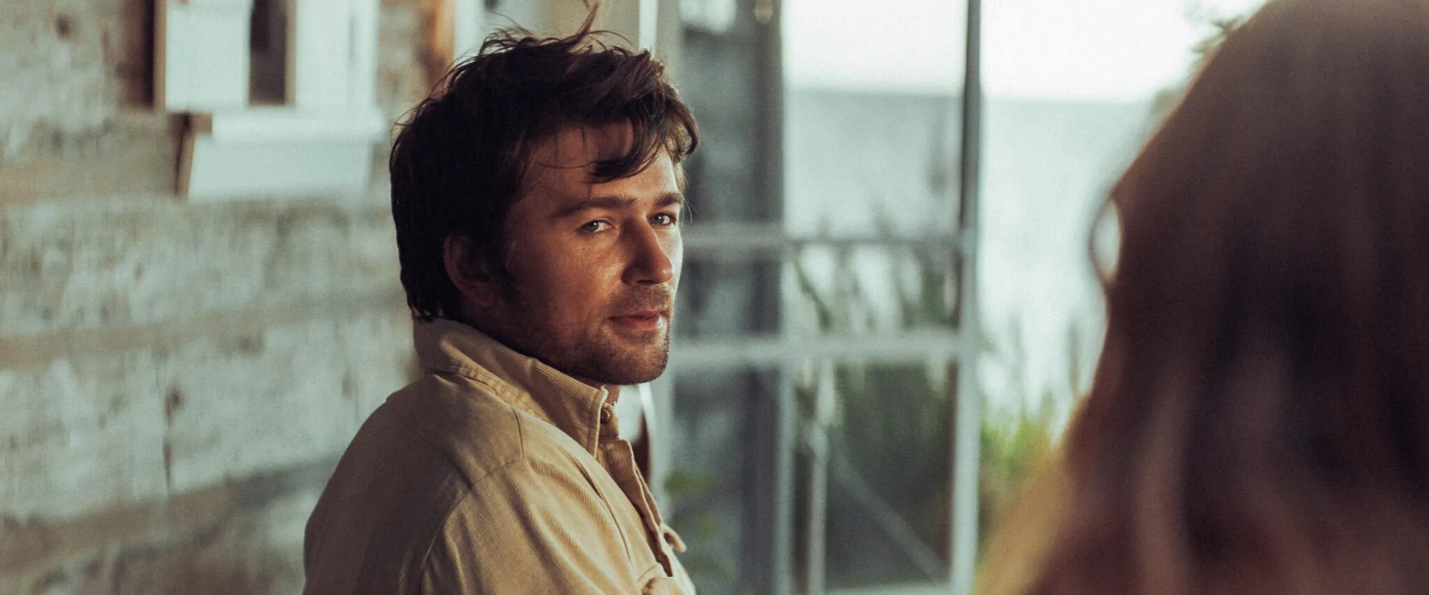 Craig T Nelson Gets in Heated Confrontation in Green and Gold