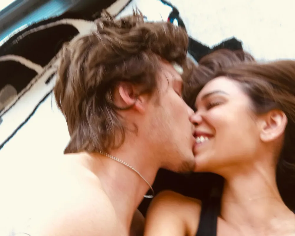 Cruz Beckham and Girlfriend Jackie Apostel Timeline