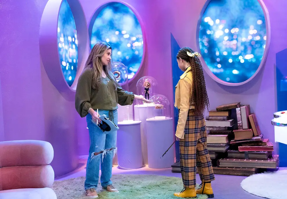 Danielle Fishel Says Boy Meets World Taught Her the Dos and Donts of Directing Kids on Wizards