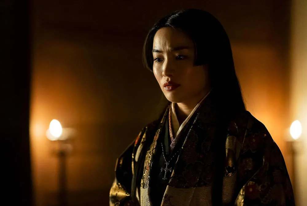 Everything to Know About the 2025 Critics Choice Awards Who s Hosting Postponements and More 551