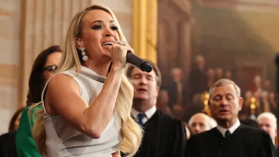 Feature Celebs React to Carrie Underwood Singing A Cappella