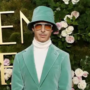 Feature Jeremy Strong Turns Heads With Mint Green Bucket Hat at 2025 Golden Globes