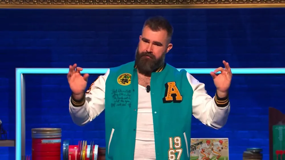 Former SNL Producer Weighs In on Jason Kelce s Late Night Show 142