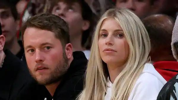 Golden State Warriors v Los Angeles Lakers