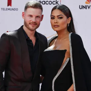 Ryan Antonio Proctor y Andrea Meza.