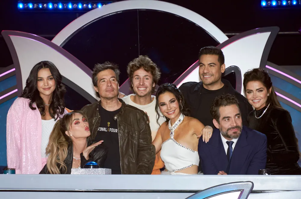 Kiara Liz Ortega, Juanpa Zurita, Anahi, Miguel &Aacute;ngel Fox, Martha Higareda, Omar Chaparro, Carlos Rivera y Marisol Gonzalez