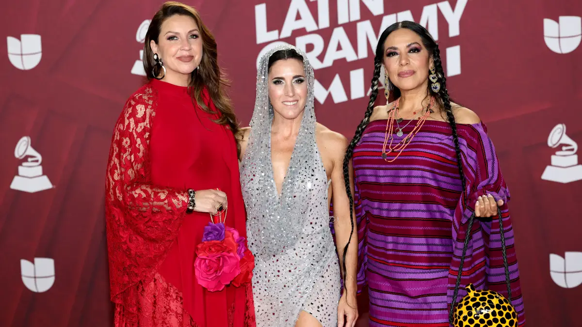 Niña Pastori, Soledad Pastorutti y Lila Downs.