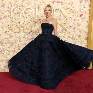 Kate Hudson’s 6-Year-Old Daughter Helped Style Her 2025 Golden Globes Look