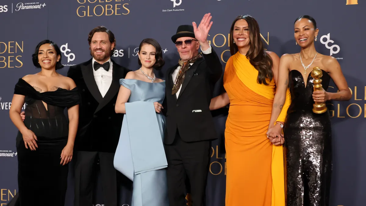 Elenco de la película francesa 'Emilia Pérez' en los Globos de Oro 2025