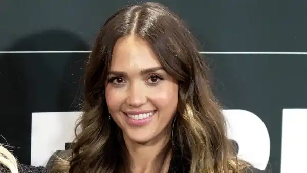 Jessica Alba Attends FireAid Benefit in First Red Carpet Appearance Since Confirming Cash Warren Split