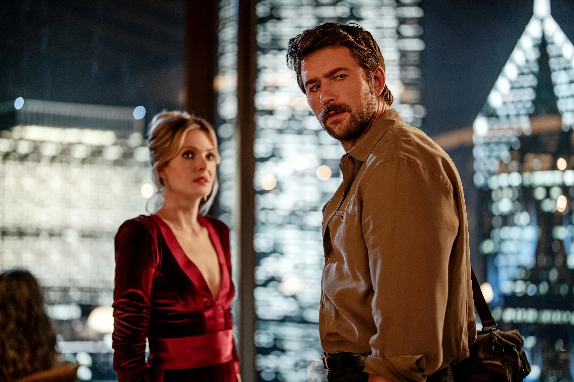 It Ends With Us Brandon Sklenar and White Lotus Meghann Fahy Make a Killer Pair in Drop Trailer 953