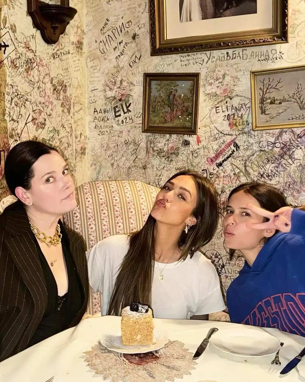 Jessica Alba Takes Girls Trip to New York City After Confirming Cash Warren Split