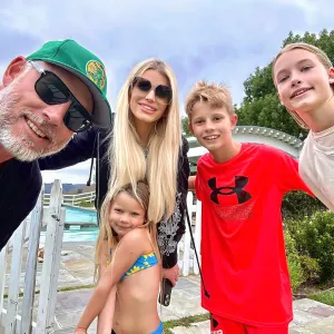 Jessica Simpson Family Guide