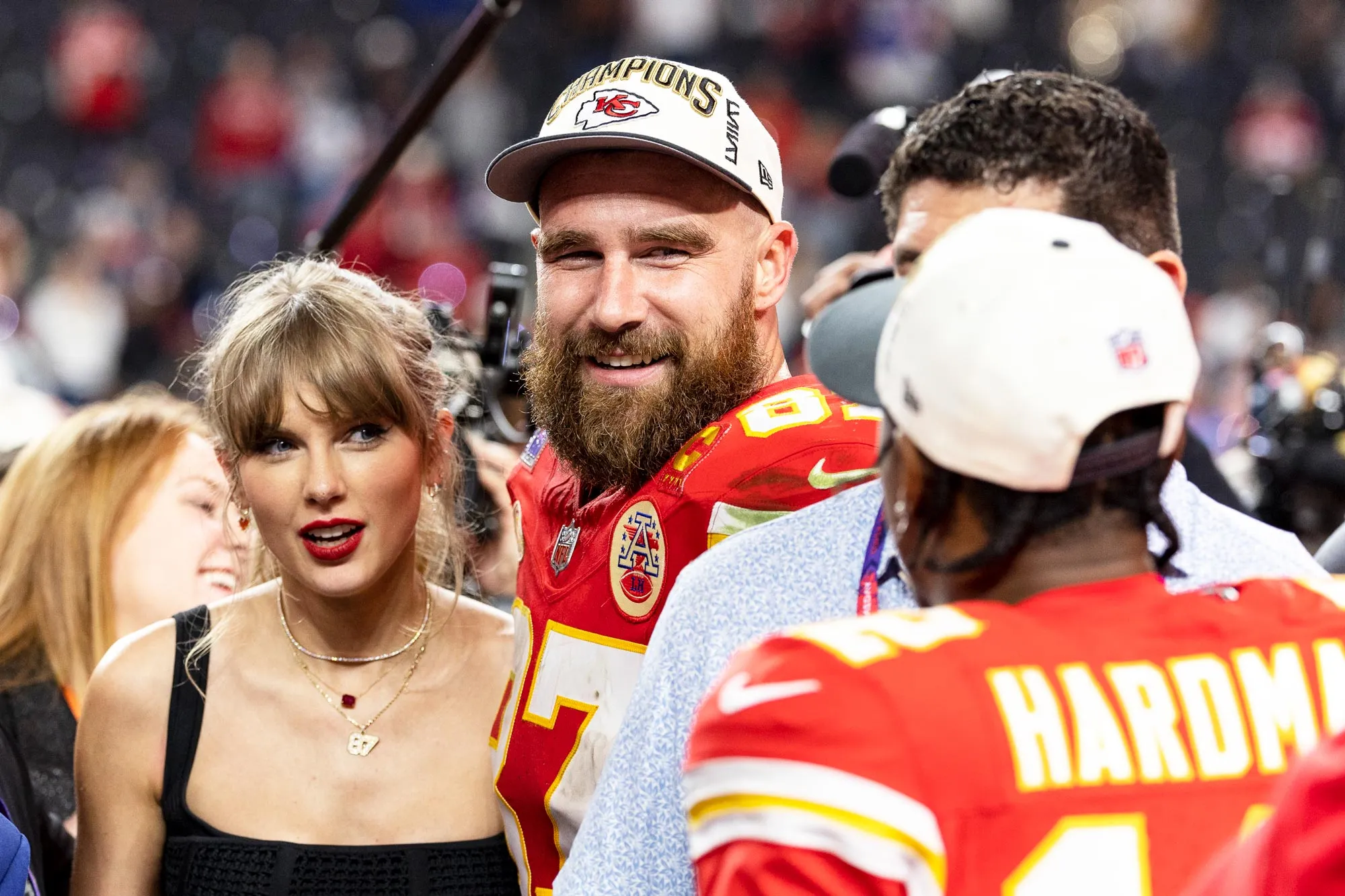 Jewelry Designer Stephanie Gottlieb Reveals How Taylor Swift Wore Her Custom 87 Necklace to Super Bowl