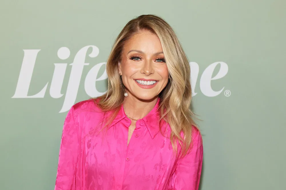 Kelly Ripa Thinks She Could Make Crystal Meth After Watching Breaking Bad Im Like a Chef