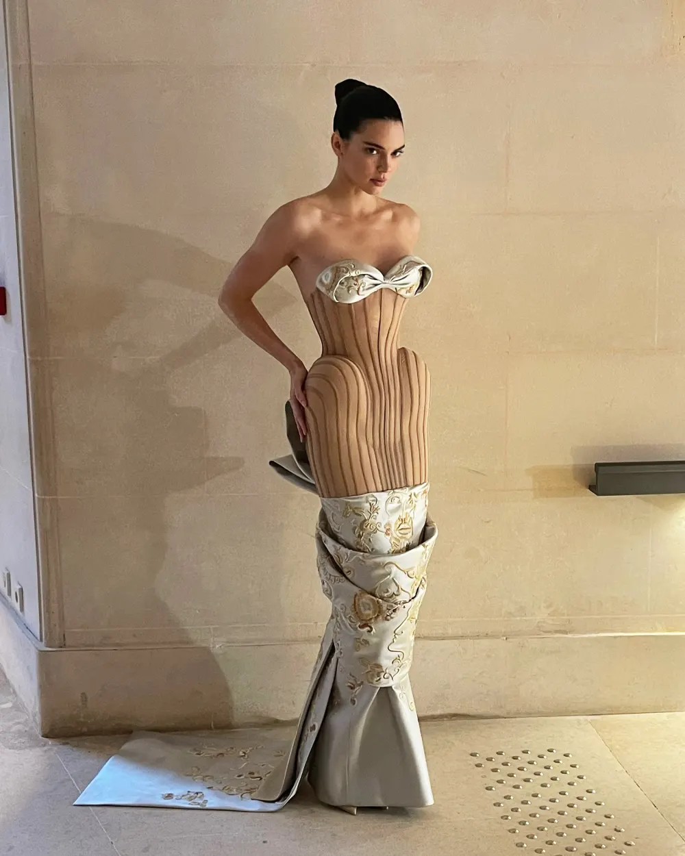 FTR Kendall Jenner Debuts New Curves in Naked Dress at Fashion Week