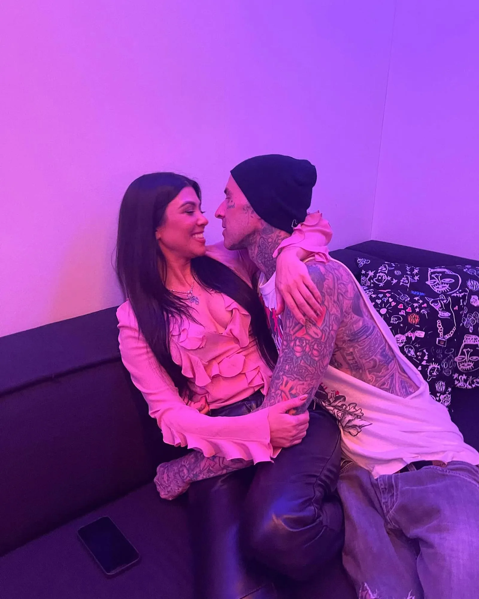 Kourtney Kardashian Shares Passionate Travis Barker Kiss for New Years