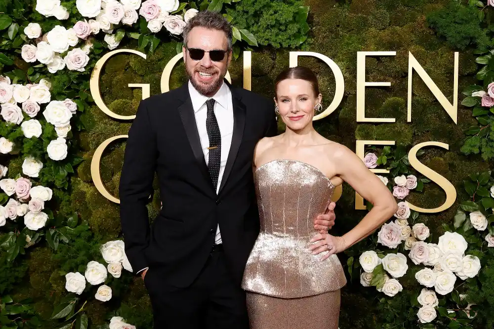Kristen Bell Caught Dax Shepard Watching Lions Game Inside Golden Globes