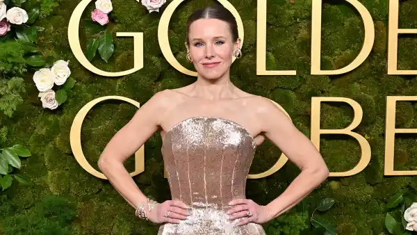 Kristen Bell Hilariously Struggles to Sit in Her Golden Globes Gown
