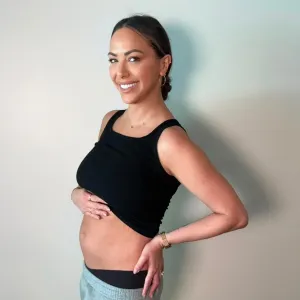 Kristen Doute s Baby Bump Album