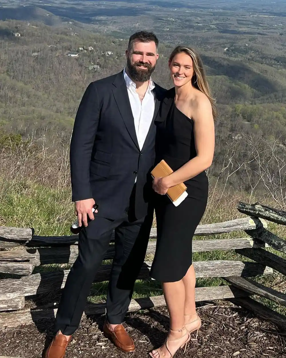 Kylie Kelce Reveals Tinder Pick Up Line She Used on Husband Jason And He Told Her to Try Harder