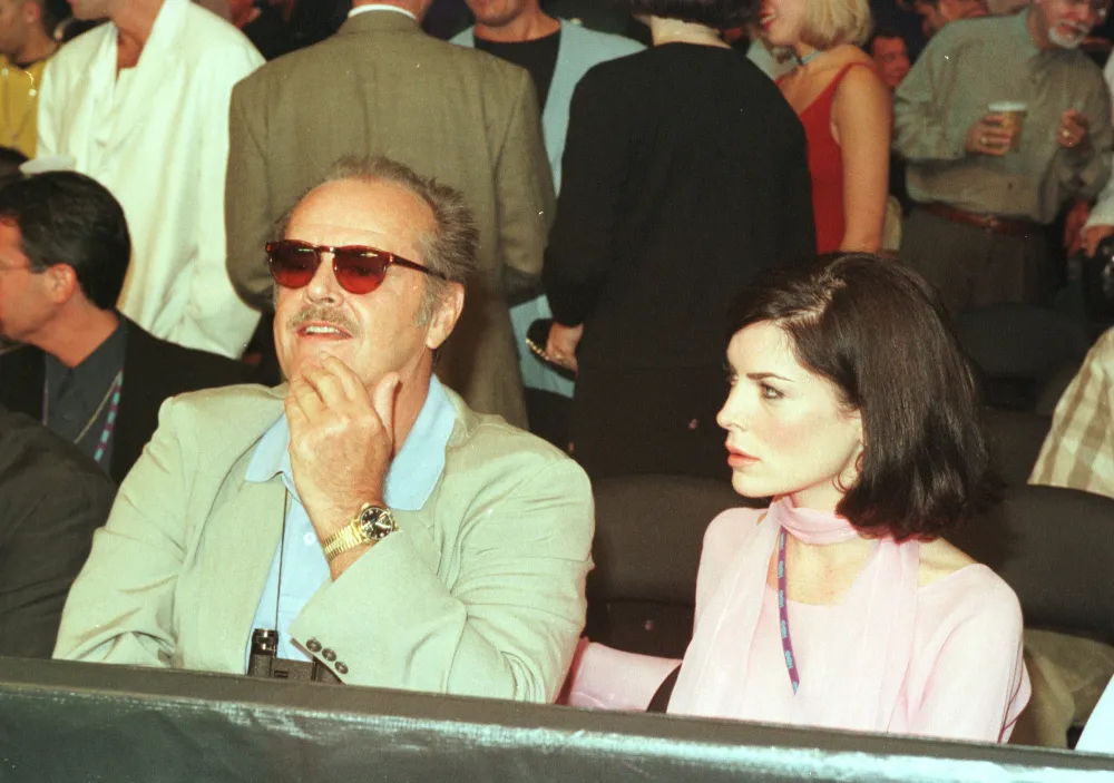 Lara Flynn Boyle and Jack Nicholson