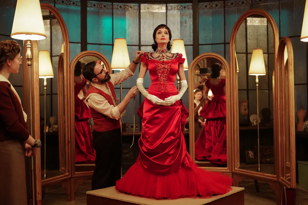 Laverne Cox Details Her Obsession With Angelina Jolie Brilliant Film Maria