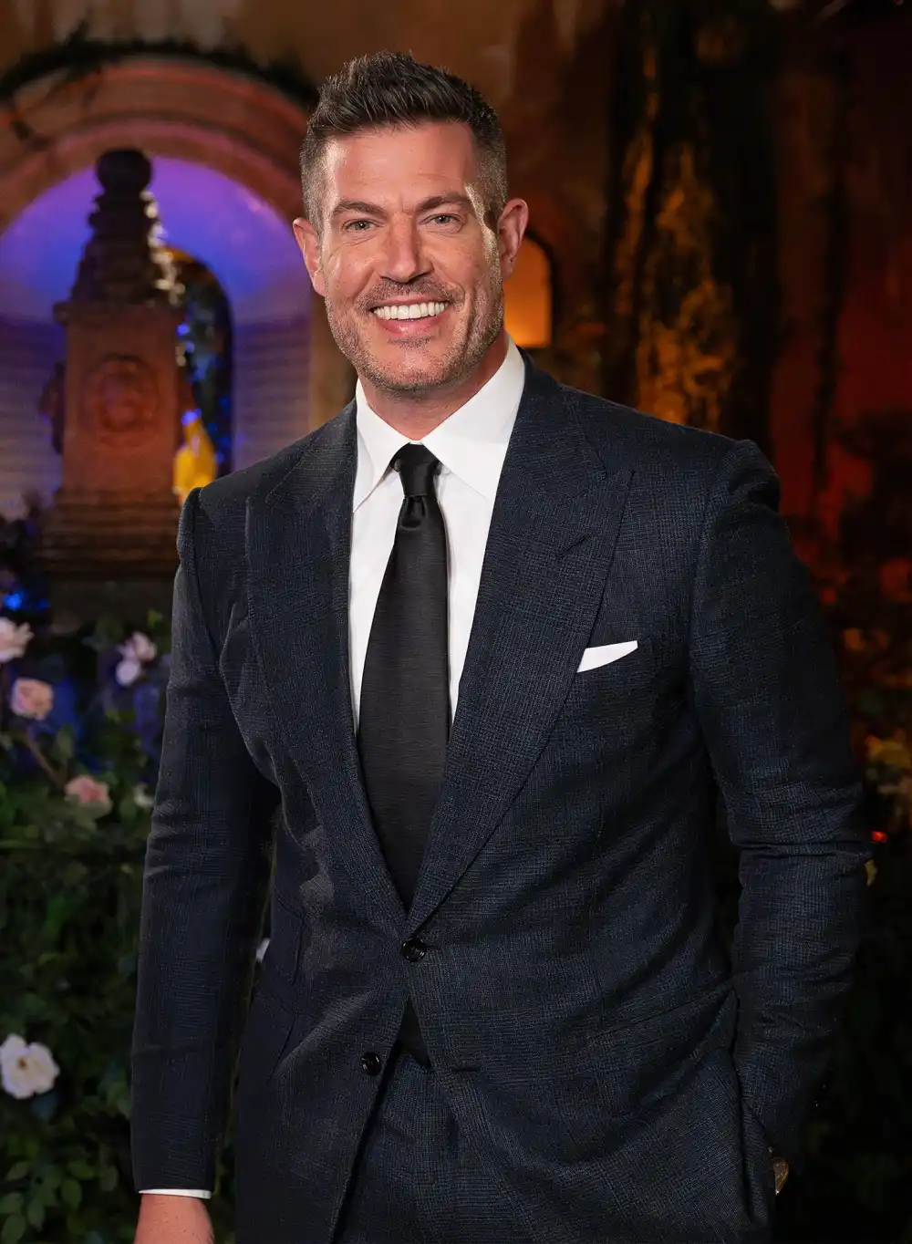 Matt James and Rachael Kirkconnell Would Both Be Welcome Back to The Bachelor Jesse Palmer Says 865