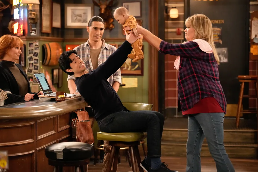 Melissa Peterman Happys Place Character Prepares for Motherhood With an AI Doll