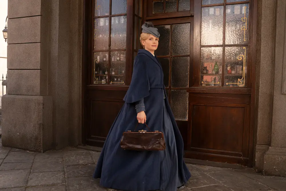 Miss Scarlet Tom Durant-Pritchard Teases If Blake Will Romance Eliza After Begrudgingly Teaming Up