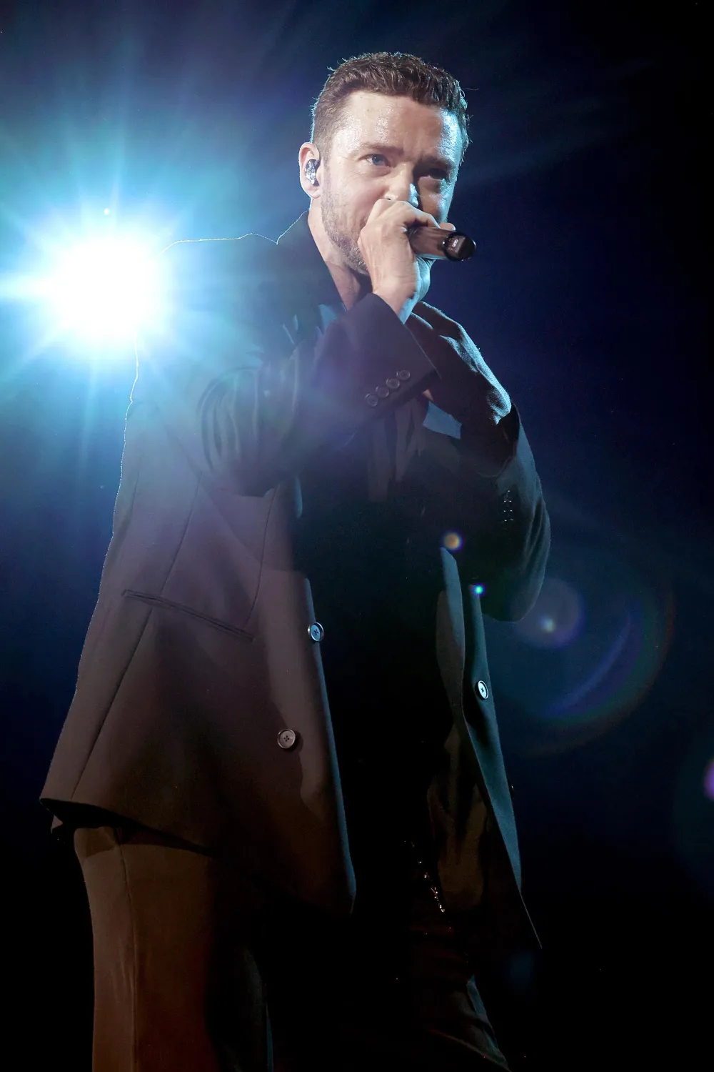 NSync Has a Mini Reunion at Justin Timberlake s Show But Joey Fatone Misses Out 024