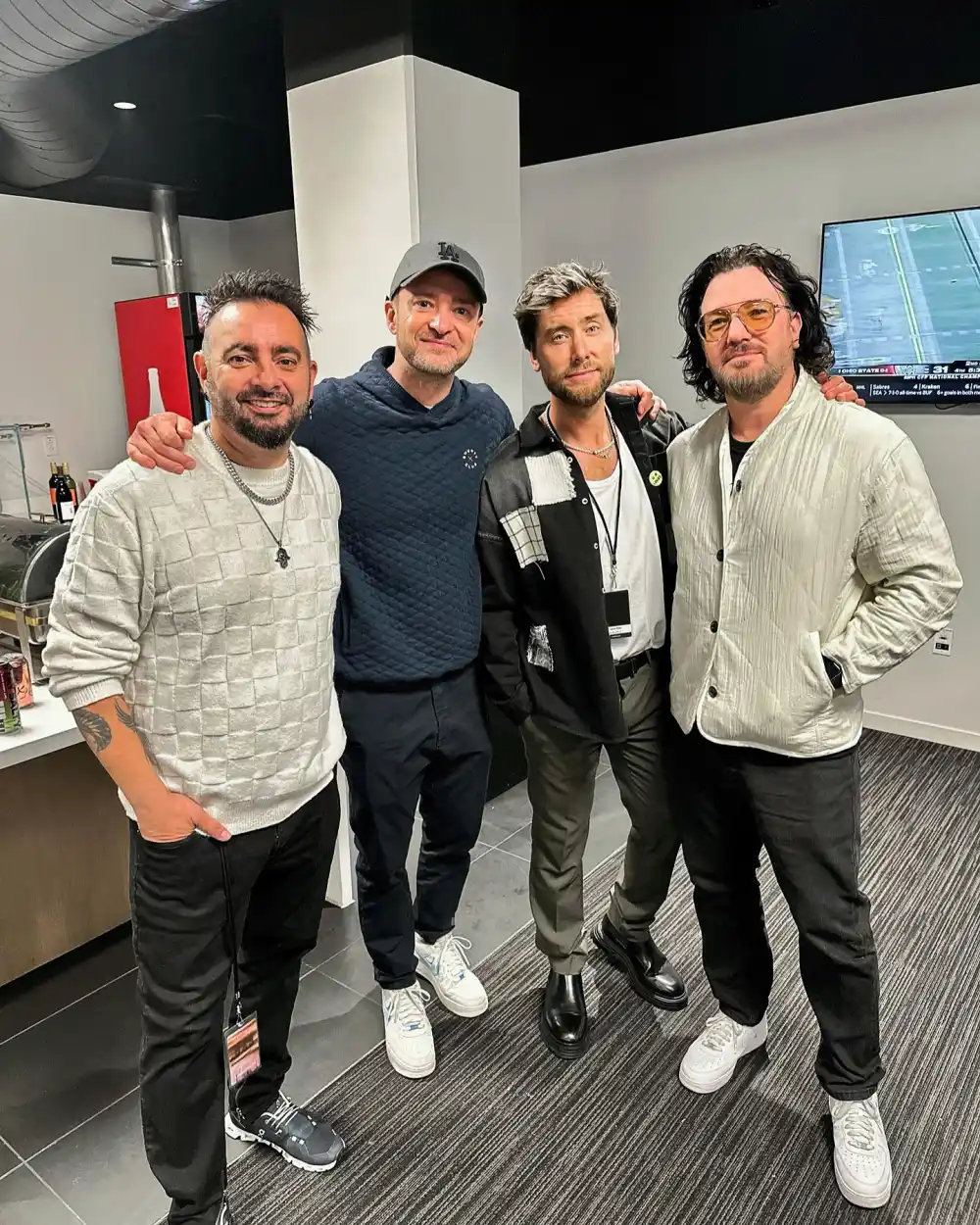 NSync Has a Mini Reunion at Justin Timberlake s Show But Joey Fatone Misses Out 2