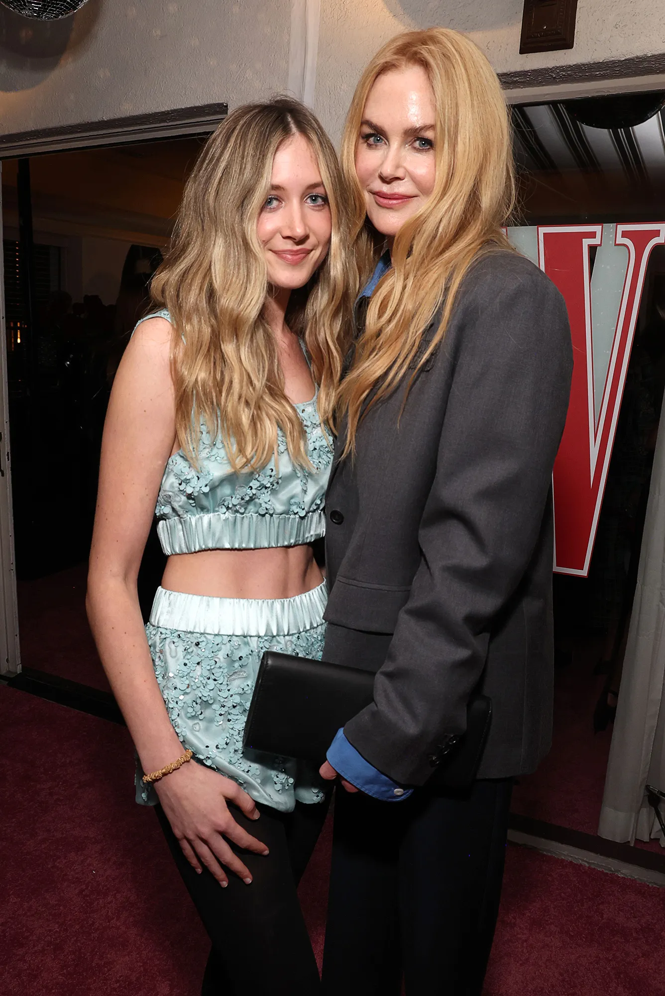 Nicole Kidman's Daughter Sunday Rose Attends Pre-Golden Globes Event With Mom