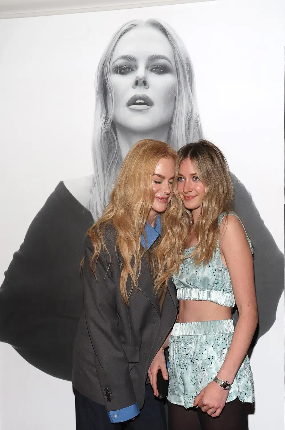 Nicole Kidman's Daughter Sunday Rose Attends Pre-Golden Globes Event With Mom